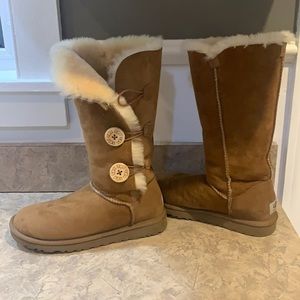 UGG Bailey Suede triple button genuine sheepskin boots